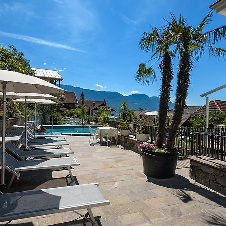 Villa Maria Tirolo Luaran gambar