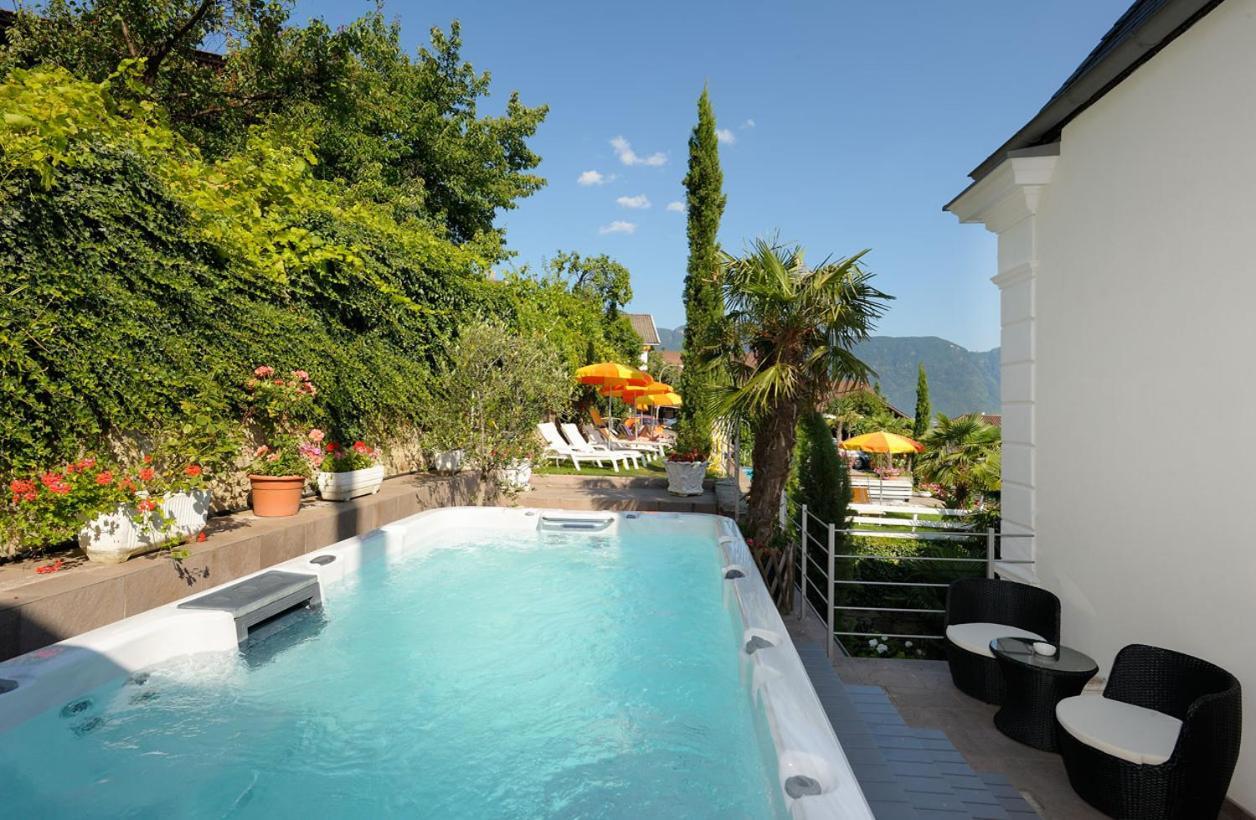 Villa Maria Tirolo Luaran gambar