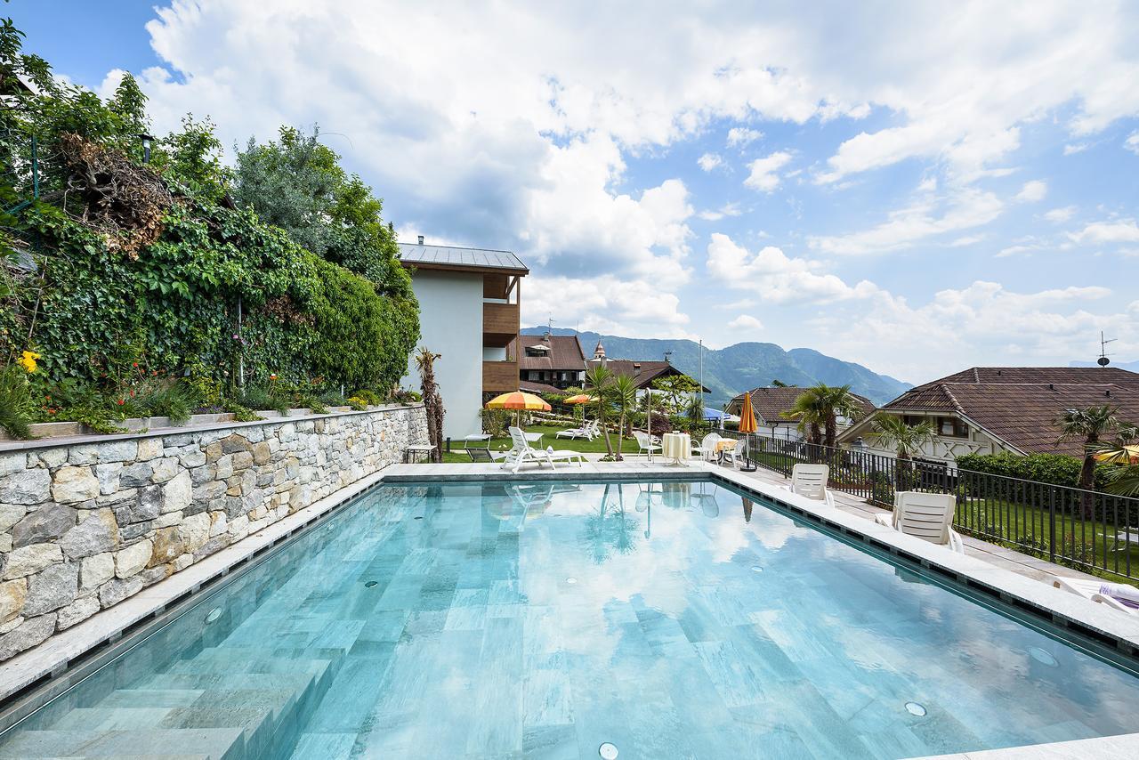 Villa Maria Tirolo Luaran gambar